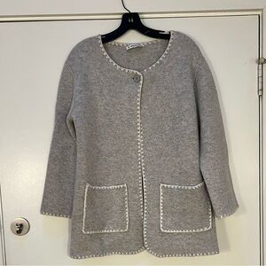 Stylish Gray Cardigan with White Accents